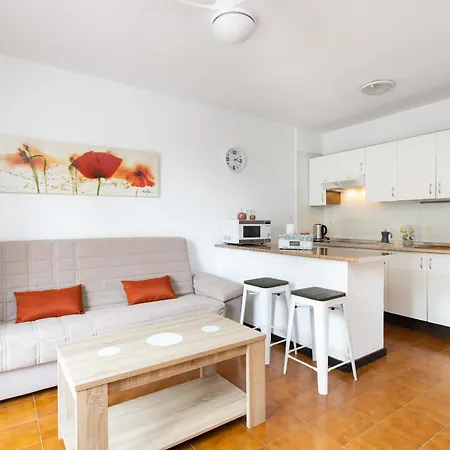 Home2book Sunny Pool & Terrace, Americas Appartement